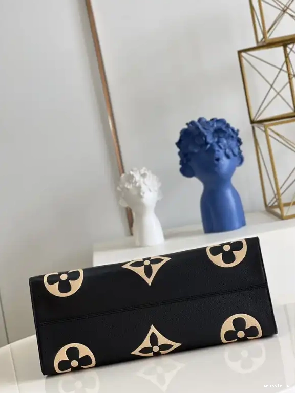 WIS VUITTON GM CABAS LOUIS ONTHEGO 0623